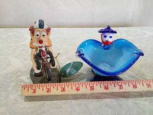 lot 13 image: Road Warrior Slapstick Collection Figurine And Glass clown heart shape bowl