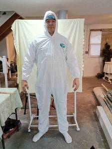 lot 17 image: 12 suits Lakeland MicroMAX NS White Protective Coverall 2xl