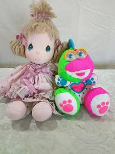 lot 38 image: Precious Moments Doll and Plush Frog Set