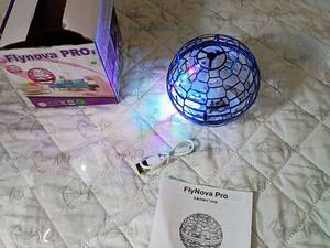 lot 43 image: FlyNova Pro Flying Ball with LED Lights