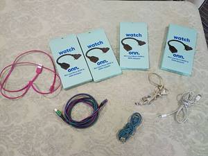 lot 59 image: Onn Mini and Micro HDMI to HDMI Adapter items as pictured