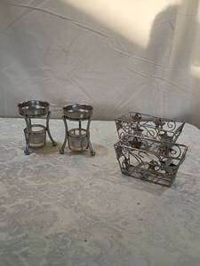 lot 110 image: Stainless Steel Food Warmer Set with Decorative Baskets (items in pictures)