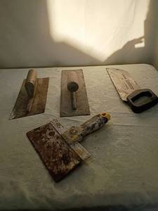 lot 114 image: Professional Concrete Finishing Tool Set