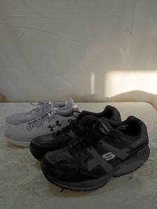 lot 117 image: Skechers Shape-Ups Resistance Trainer Athletic Shoes size 10.5 and under armour shoes 10.5