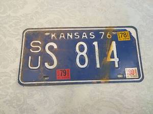 lot 139 image: 1976 Kansas License Plate US 814