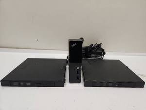 lot 15 image: Lenovo ThinkPad USB 3.0 Pro Dock Station