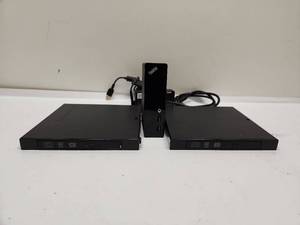 lot 16 image: Lenovo ThinkPad USB 3.0 Pro Dock Station