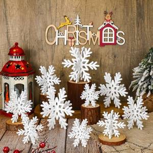lot 4469 image: Qunclay 20 Pcs Wooden Snowflake Decorations 3D Snowflake Tabletop Decor Winter Signs and Centerpiece for Winter Wonderland Decorations Xmas Tiered Tray Decor(White)