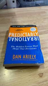 lot 20382 image: Predictably Irrational by Dan Ariely - Revised Edition