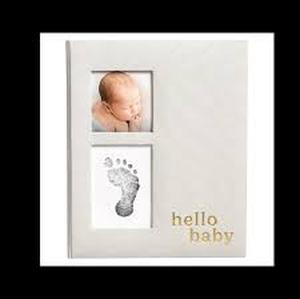 lot 17132 image: Pearhead Baby Memory Book