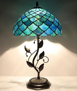 lot 9446 image: Lamp with Flower Base (pink not blue)