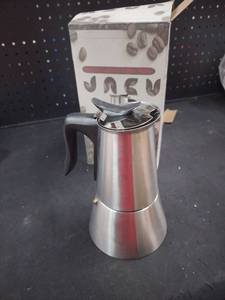 lot 17176 image: Electric Espresso Maker It has no base