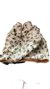 lot 19255 image: Floral Sherpa Buttoned Jacket youth medium