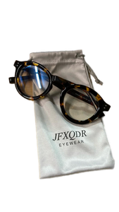 lot 20134 image: JFXQDR Designer Round Tortoise Frame Sunglasses