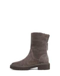 lot 3060 image: Womens Gray Suede Boots Size 8