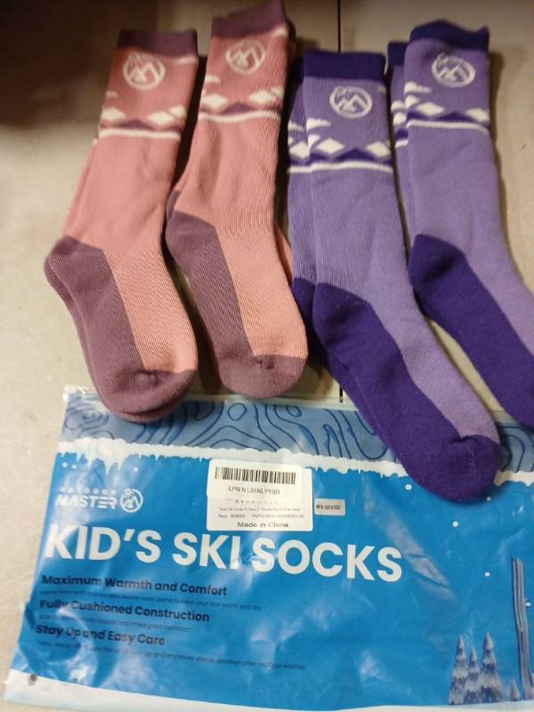 lot 51955 image: Kids Winter Ski Socks Set Pink and Purple -4 - Retail $12