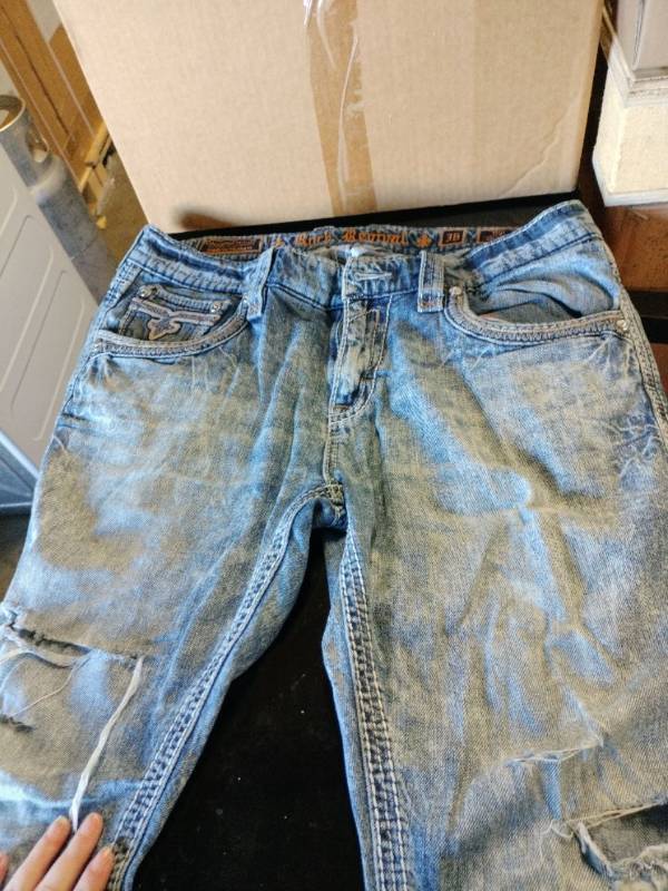 lot 20027 image: Rock Revival Straight Blue Jeans - 36