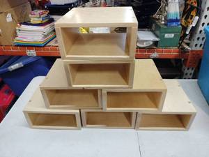 lot 18648 image: Wooden Organizer Cubby Set