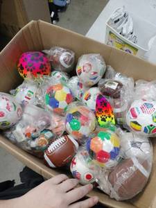 lot 18661 image: Miscellaneous Soft Sports Balls