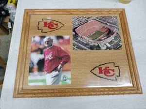 lot 18703 image: Kansas City Chiefs Wall Decor