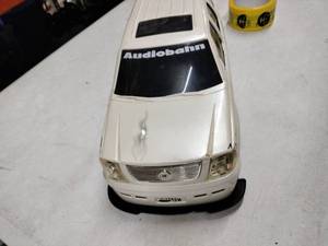 lot 18714 image: Jada Toys 2003 Cadillac Escalade