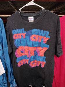 lot 18744 image: vintage black Owl City band t-shirt - XL