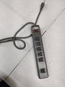 lot 18752 image: Newpoint 6 Outlet Extender