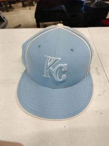lot 18754 image: KC Royals New Era Fitted Cap - 7 34
