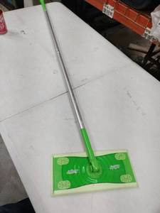 lot 18761 image: Swiffer Wet Mop