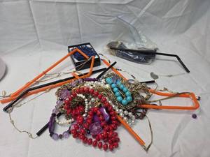 lot 26 image: Mixed Jewelry Lot with Heart Pendant