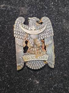 lot 42 image: German WWII Oberschlesien Eagle Badge