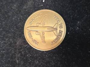 lot 93 image: 1984 Boeing 737-300 First Rollout Commemorative Medal
