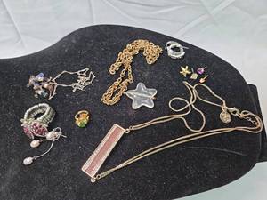 lot 102 image: Mixed Fashion Jewelry Lot with Crystals