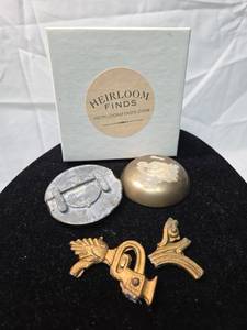 lot 114 image: Box of old medal decor pieces