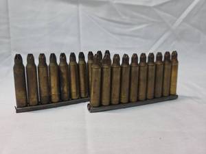 lot 119 image: WWII M1 Garand En-Bloc Clips with Ammunition