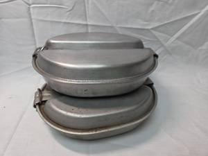 lot 135 image: Lot of 2 - 1960s US Military Mess Kits
