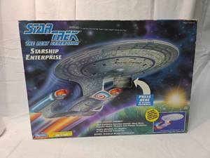 lot 140 image: Star Trek TNG Starship Enterprise Electronic Toy Ship