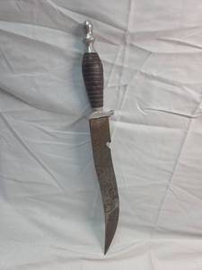 lot 274 image: Vintage Mexican fixed knife