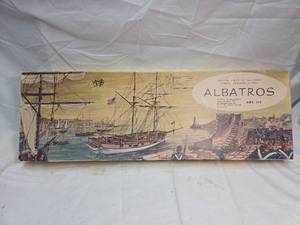 lot 291 image: Mantua Albatros Baltimore Clipper Model Ship Kit