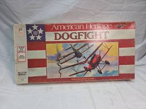 lot 293 image: American Heritage Dogfight WWI Board Game by Milton Bradley