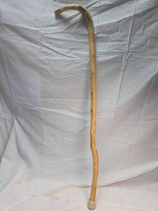 lot 302 image: Traditional Shepherds Crook Walking Stick