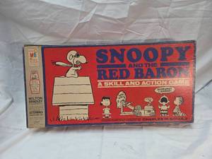 lot 310 image: Snoopy and the Red Baron Board Game by Milton Bradley