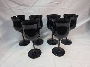 lot 325 image: Black Glass Wine Goblets Set of 6