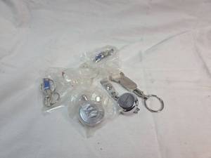 lot 345 image: Promotional Metal Keychain Lot