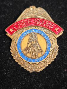 lot 367 image: 1941 Lone Ranger Chief Scout Badge