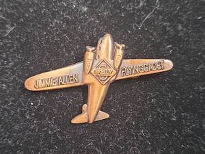 lot 385 image: Skelly Jimmie Allen Flying Cadet Airplane Pin