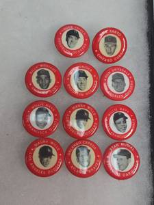 lot 388 image: 1950s Baseball Player Pin Collection