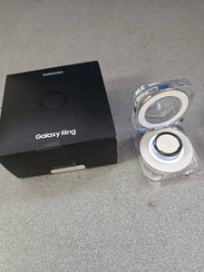 lot 15485 image: SOLD AS IS, CANNOT CONNECT TO BLUETOOTH Samsung Galaxy Ring Smart Device  - Retail $399