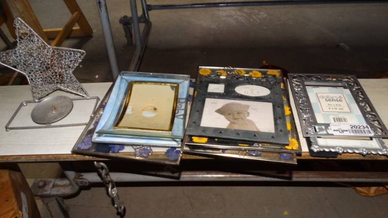 lot 20234 image: Lot of picture frames and moon decor