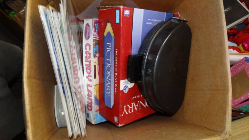 lot 20235 image: Lot of games and school learning supplies